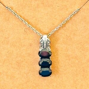 Stainless Steel & Natural Black Spinel 3 Oval Stones Going Down NWOT